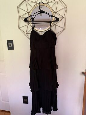 Lulu's Black Tiered Midi Dress with Spaghetti Straps